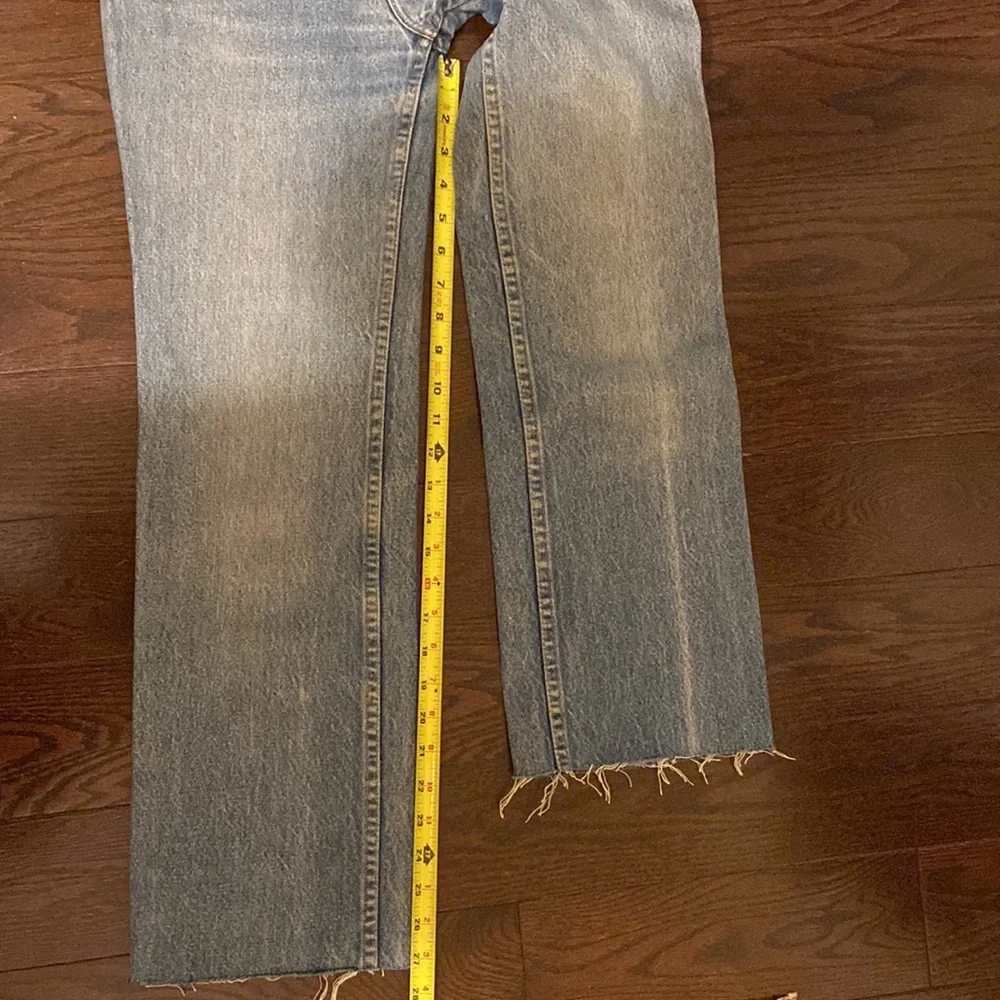 High Rise Vintage Levis - Picture 5 of 8